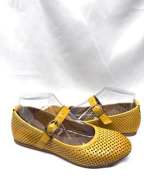 MIZ MOOZ KAI WOMEN'S MARY JANE LEATHER FLATS SUNSHINE 37EU / 7US # T-105